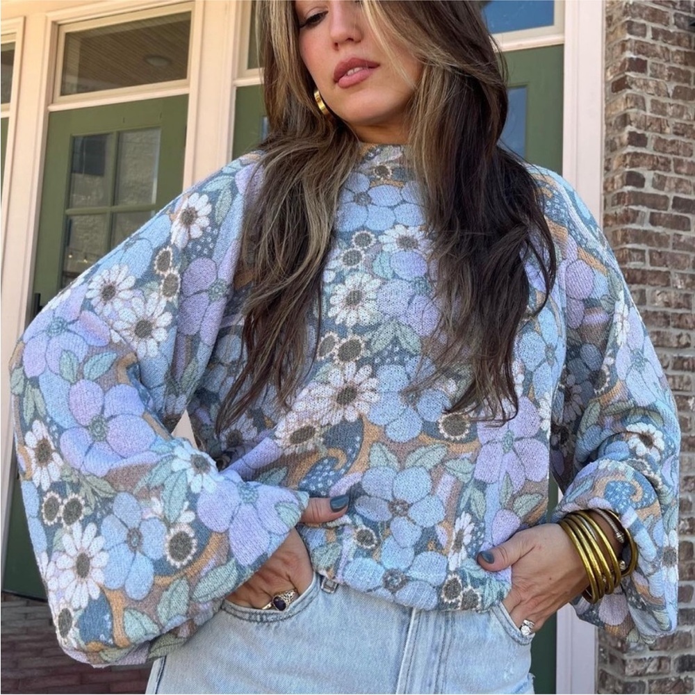Show Me Your Mumu Vienna Sweater Primrose Knit Size Medium Floral Boho - Picture 2 of 9